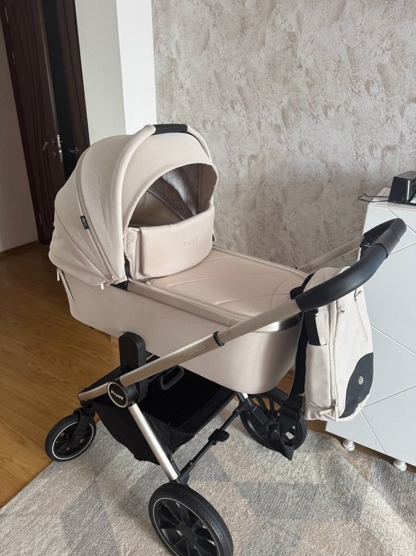 Продам коляску Peppy Monaco 2024 года.