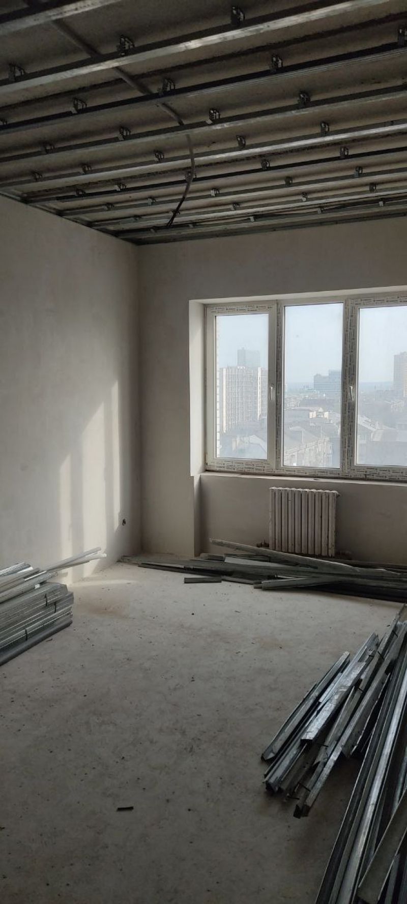 4-х кком квартира 183 м2,  10/21,  в Ворошиловском р-не. ул. Университетская