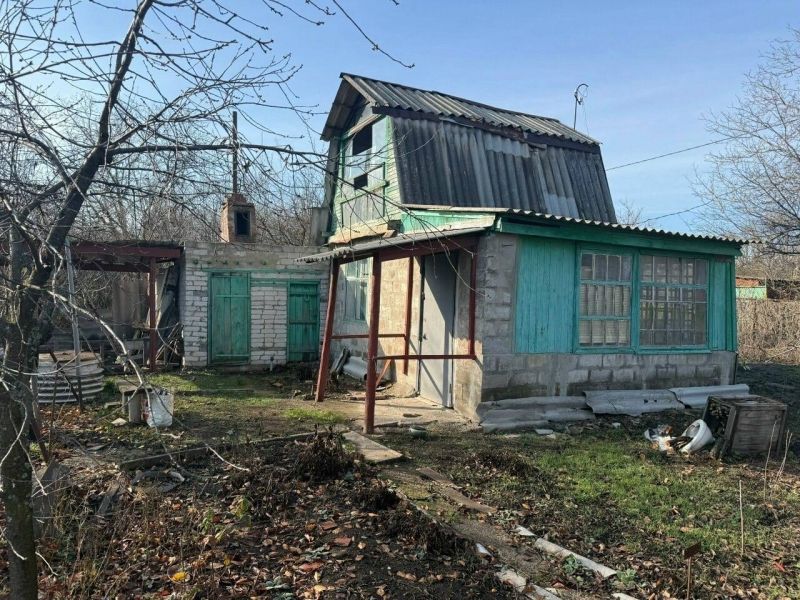 Участок с постройкой в Калининском р-не. (ориентир Ботанический сад)