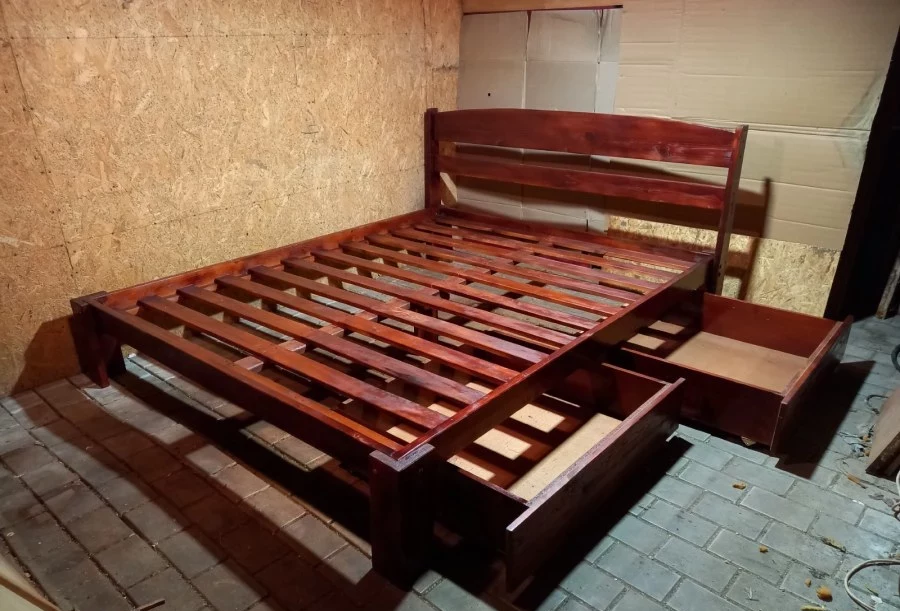 Кровать двуспальная из натурального дерева, 15 000 ₽, Мебель для спальни, Донецк, Пролетарский