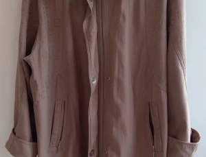 Куртка женская 