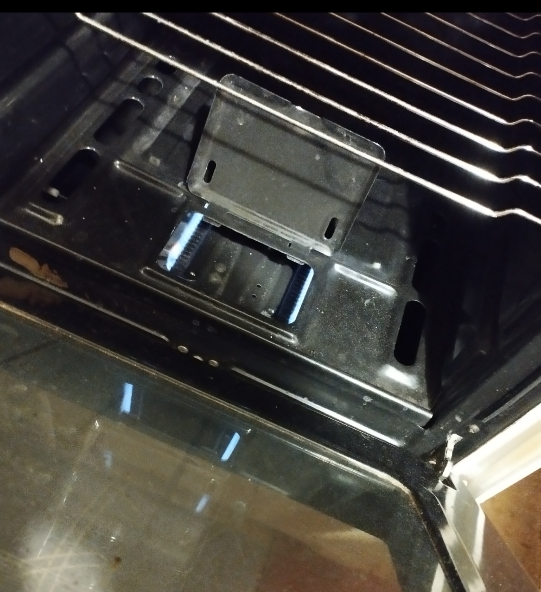 Продам газовую печь Zanussi