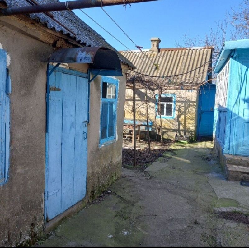 Продается дом на берегу азовского моря  в с.Безыменное