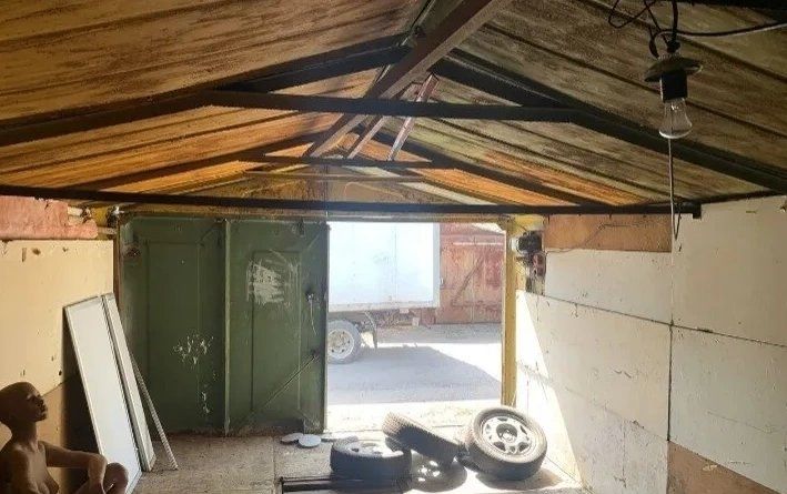 Гараж в Куйбышевском р-не. кооператив Топаз 2