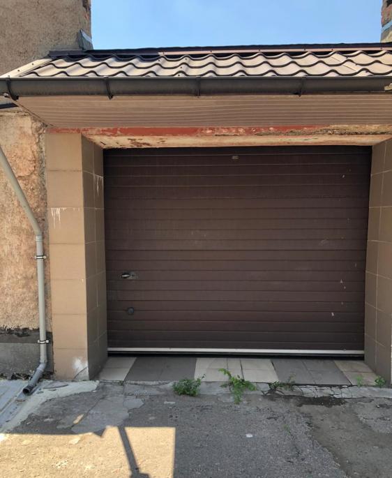 Продам гараж в центре