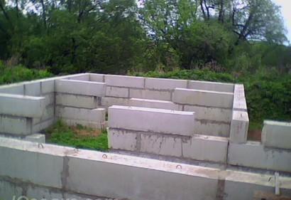 ПРОДАМ БЛОКИ ФУНДАМЕНТНЫЕ Б. У