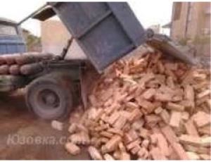 ПРОДАМ Б. У. (КИРПИЧ ШЛАКОБЛОК БЕТОНИТ.)